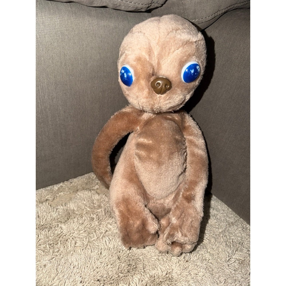 E.T. The Extra-Terrestrial Plush Figure Showtime Kamar International Vintage